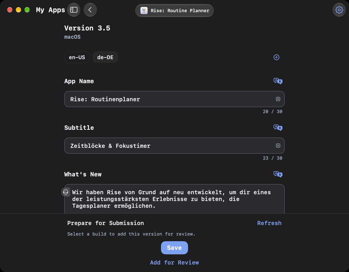 Flux’s macOS version 3.5 editor with the German de-DE tab selected, translated listing fields, and translation controls beside the field headings.